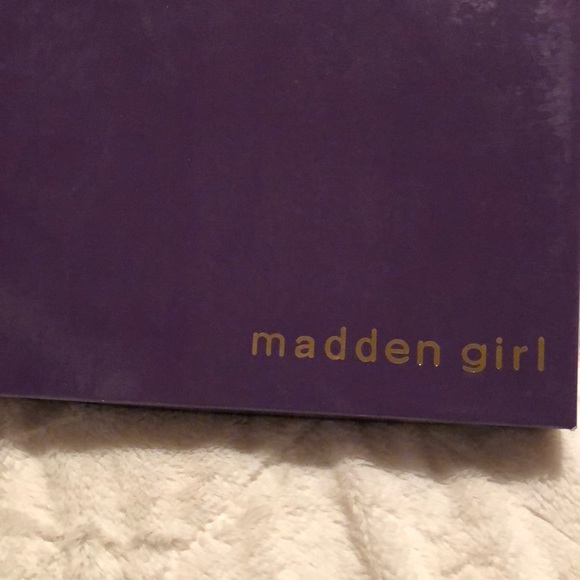 Madden Girl brand new size 9 wedge - Picture 4 of 6